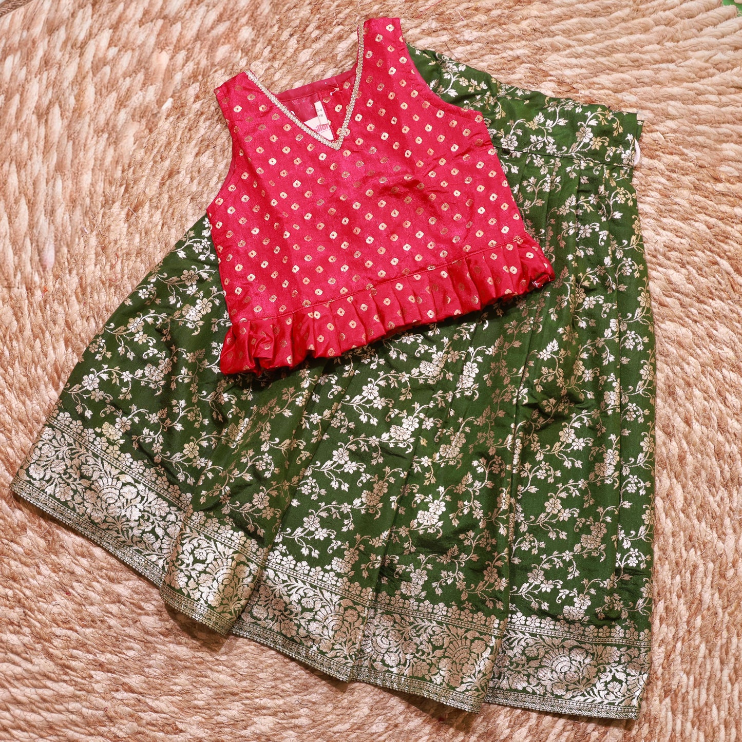 Banarasi Mehendi Color Parkar Polka