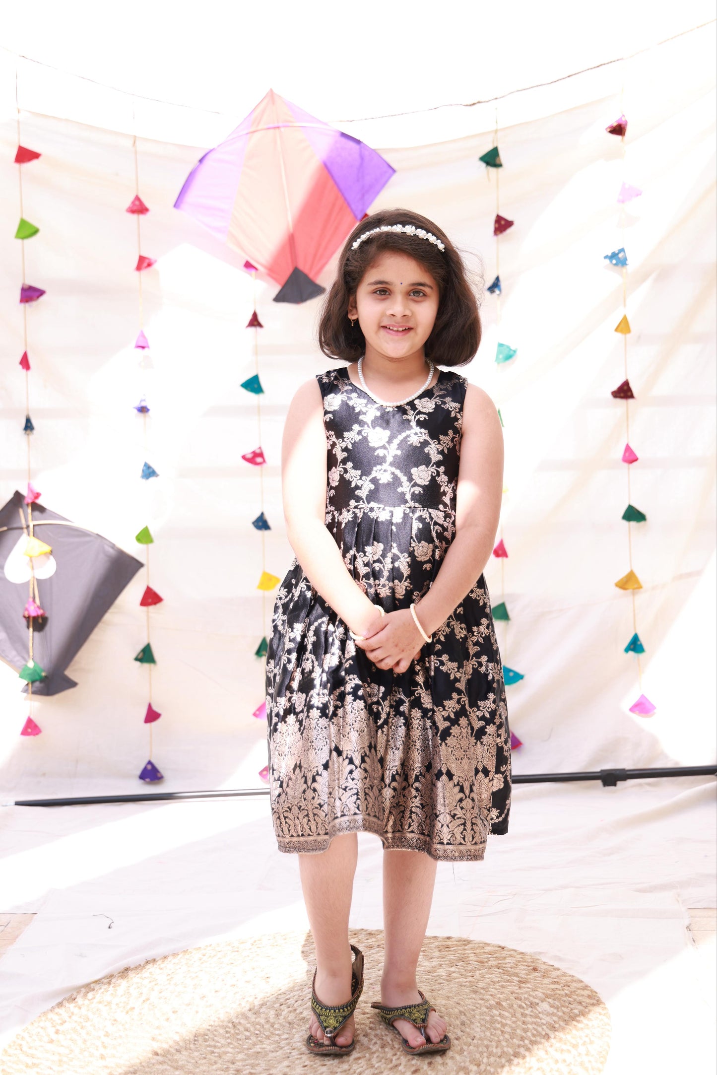 Banarasi Border Frock Sleeveless