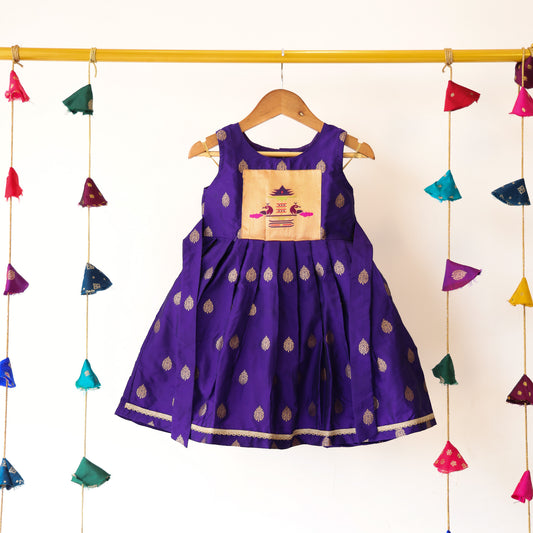 Paithani Dark Purple Sleevesless Silk