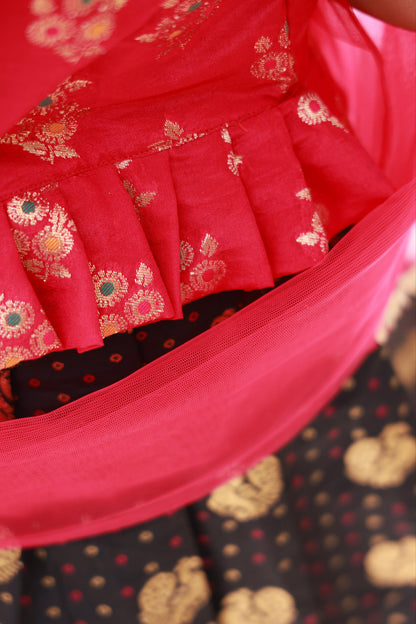 Rani Polka with Black Parkar with Dupatta